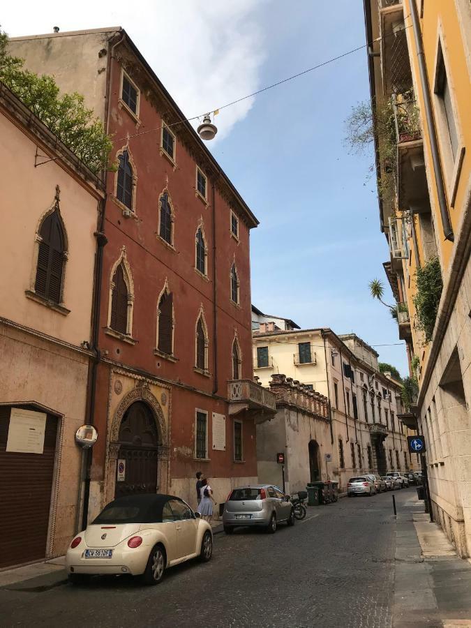 La Soffitta Bohemien Apartment Verona Bagian luar foto
